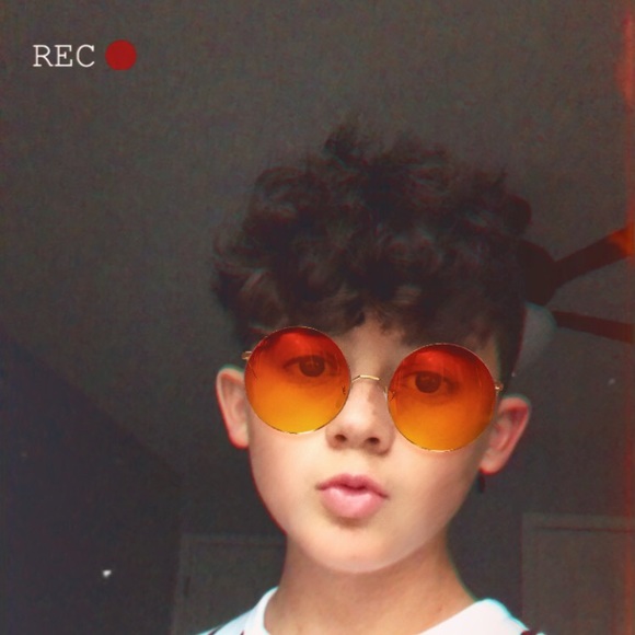 Meet your Posher, Colin - Picture 1 of 1